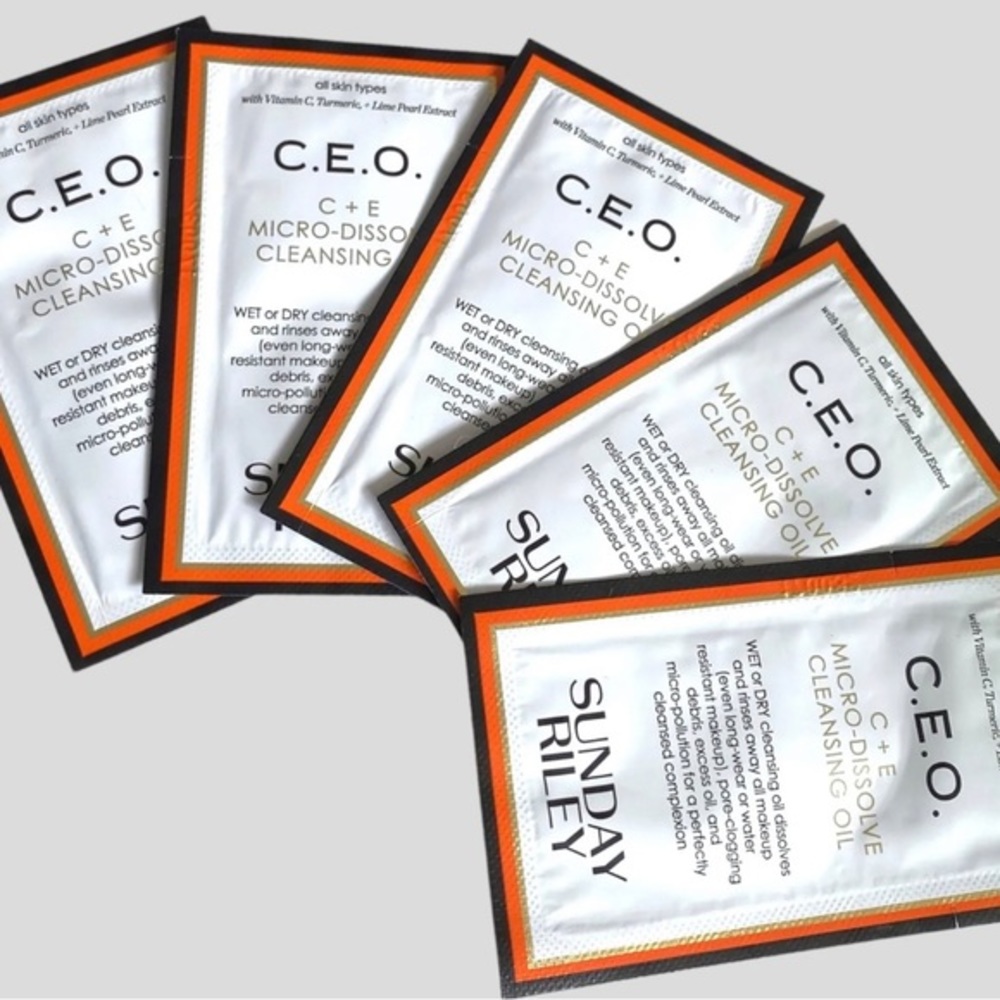 Sunday Riley •  25X CEO Cleansing Oil Samples - Picture 9 of 9